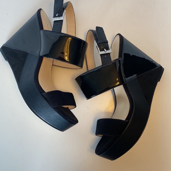 Nine West Dreamz Black Leather and Suede Wedge Sandals (Size 8.5) - Picture 9 of 14
